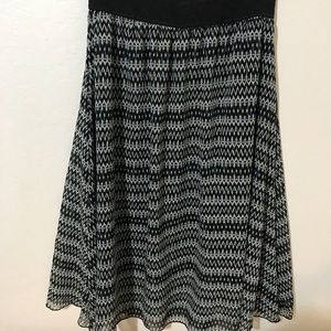 M LuLaRoe Lola EUC